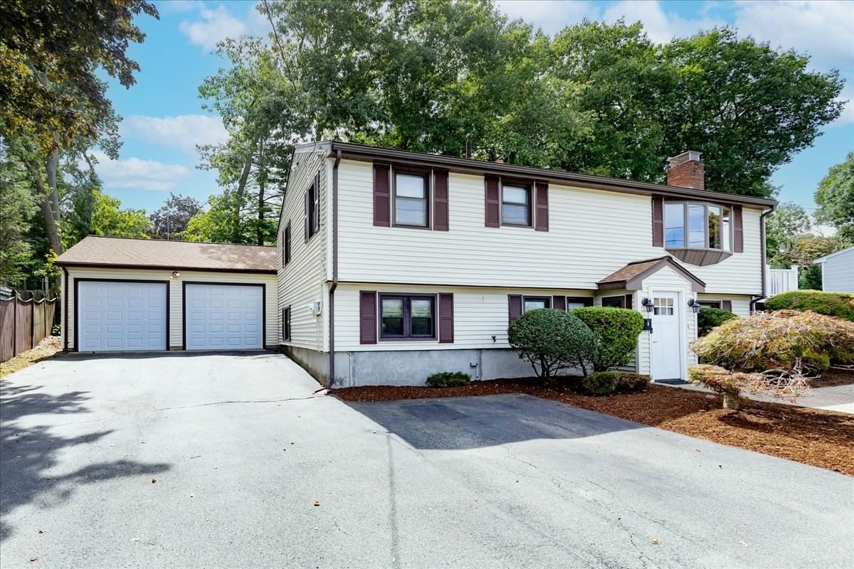 8 Judith Road Peabody — Photo 1 of 42