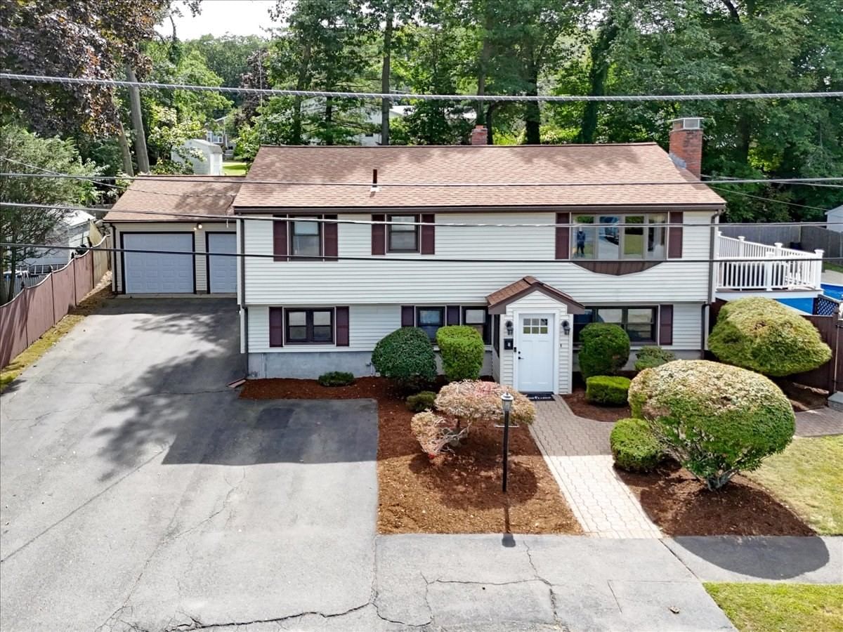 8 Judith Road Peabody — Photo 3 of 42