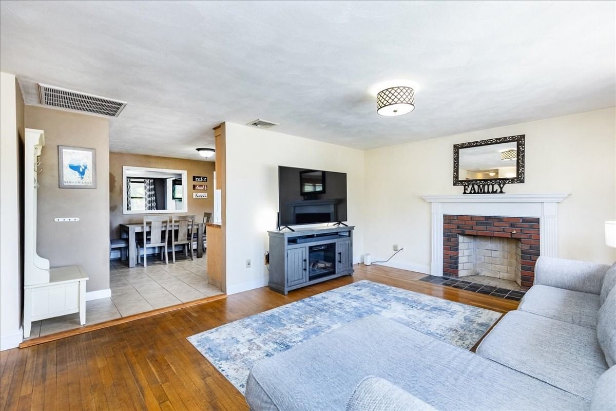 8 Judith Road Peabody — Photo 7 of 42