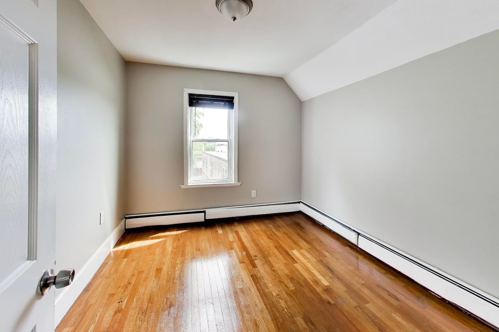 9 Irving Everett — Photo 24 of 39