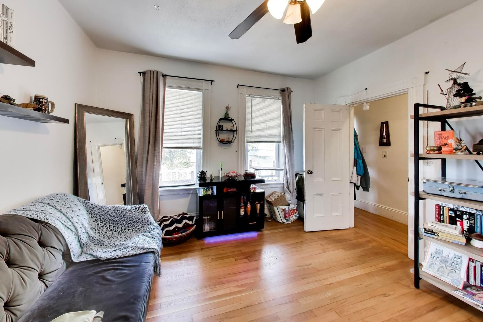 9 Irving Everett — Photo 3 of 39