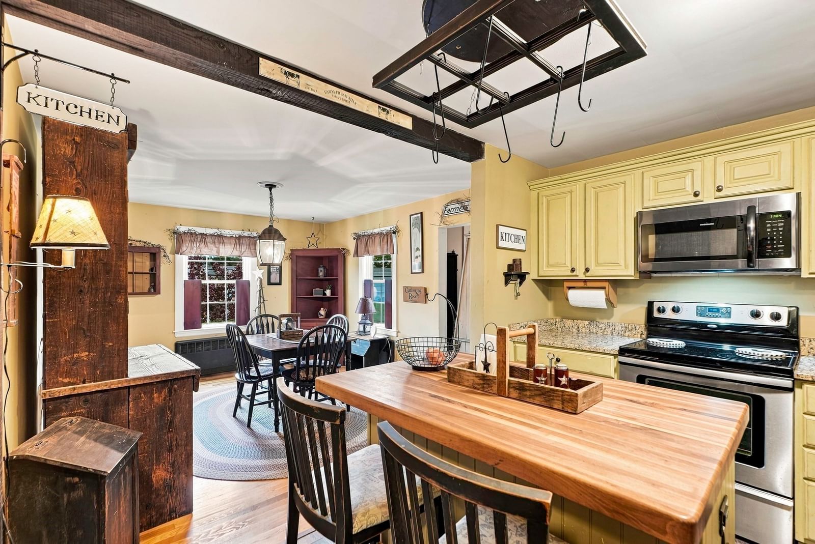 138 Purchase St Milford — Photo 9 of 40