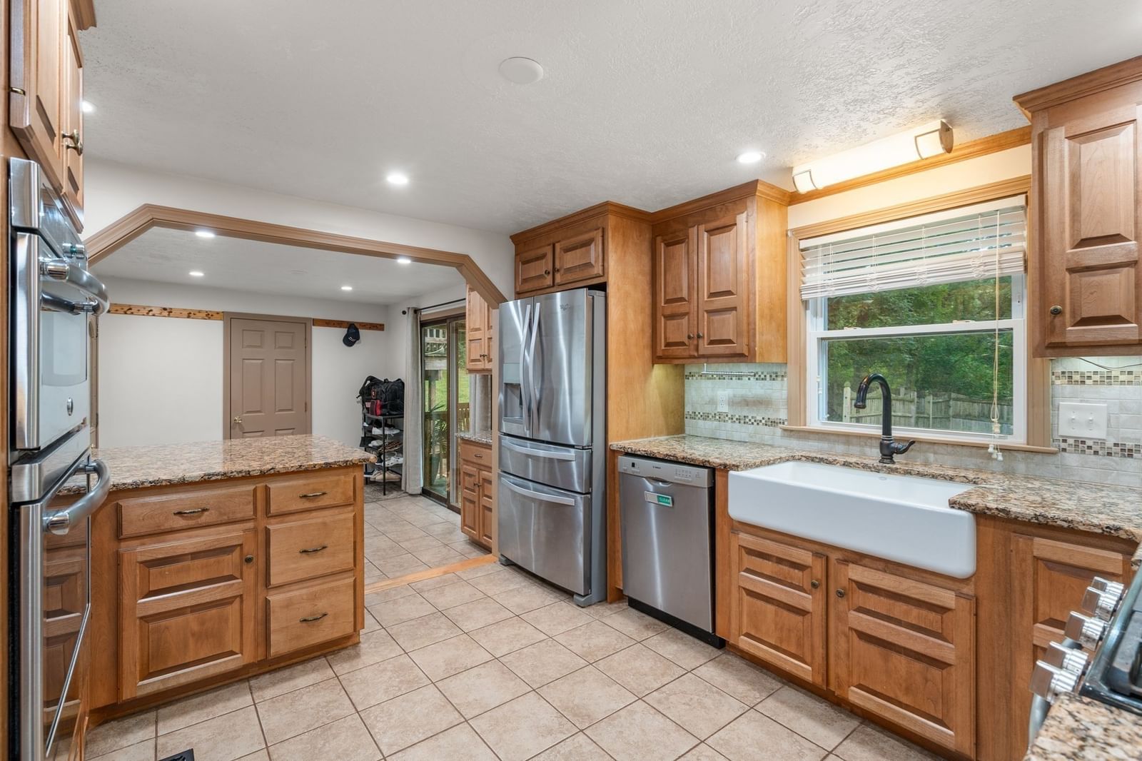26 Joyce Ln Bellingham — Photo 11 of 37