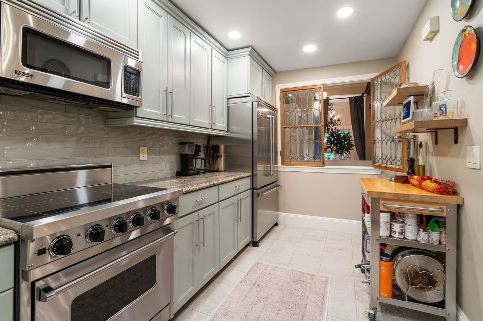1081 Beacon #8 Brookline — Photo 9 of 24