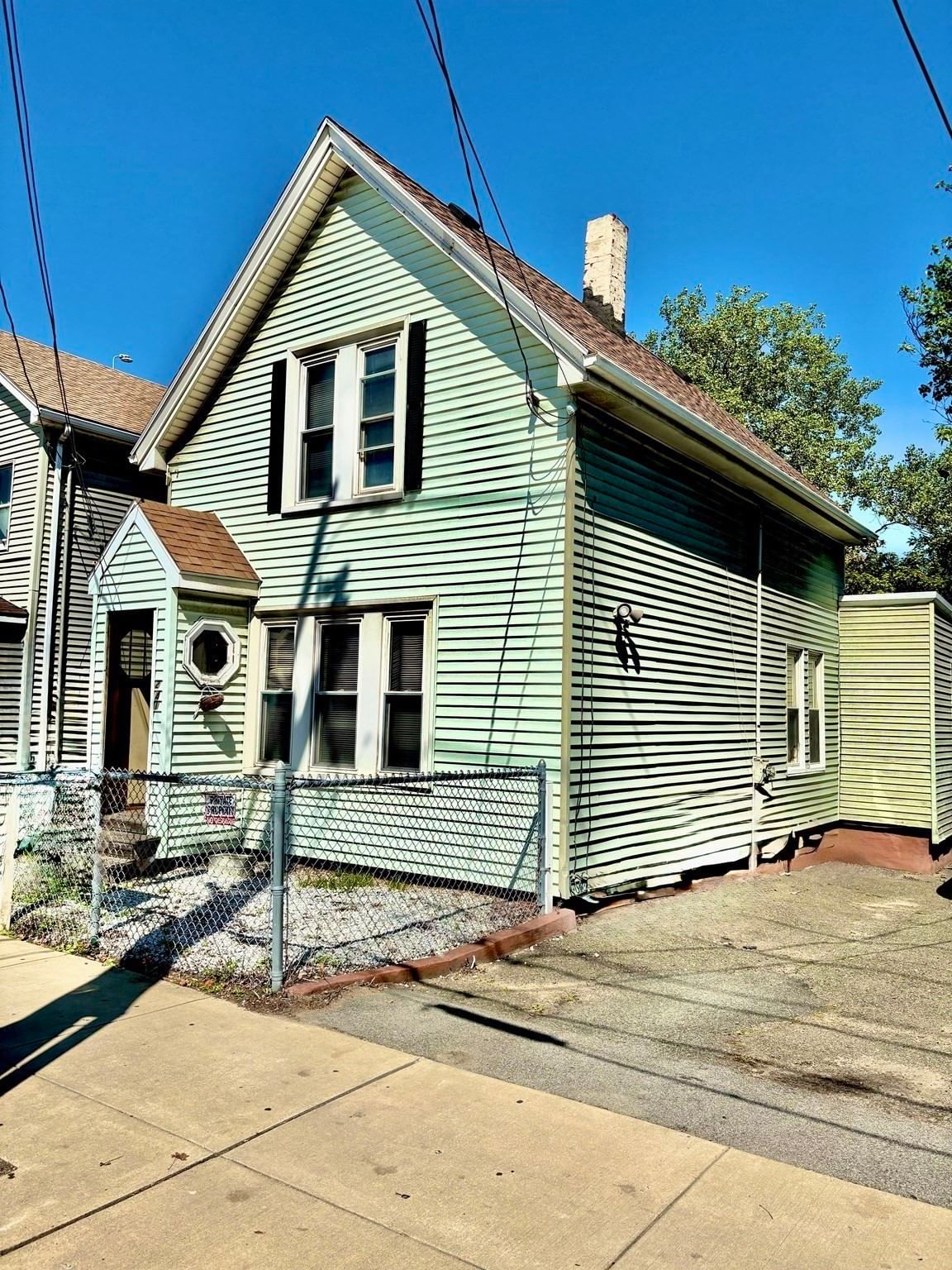 241 Webster Ave Chelsea — Photo 2 of 26
