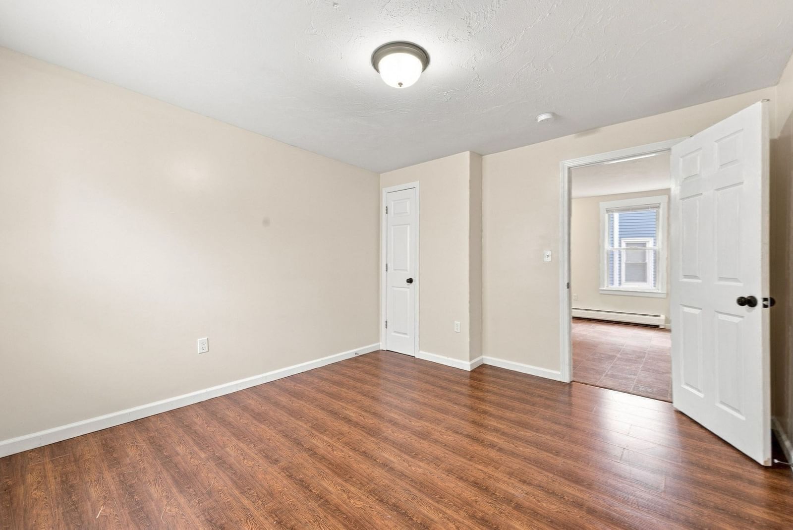 27 Regan St Gardner — Photo 13 of 41