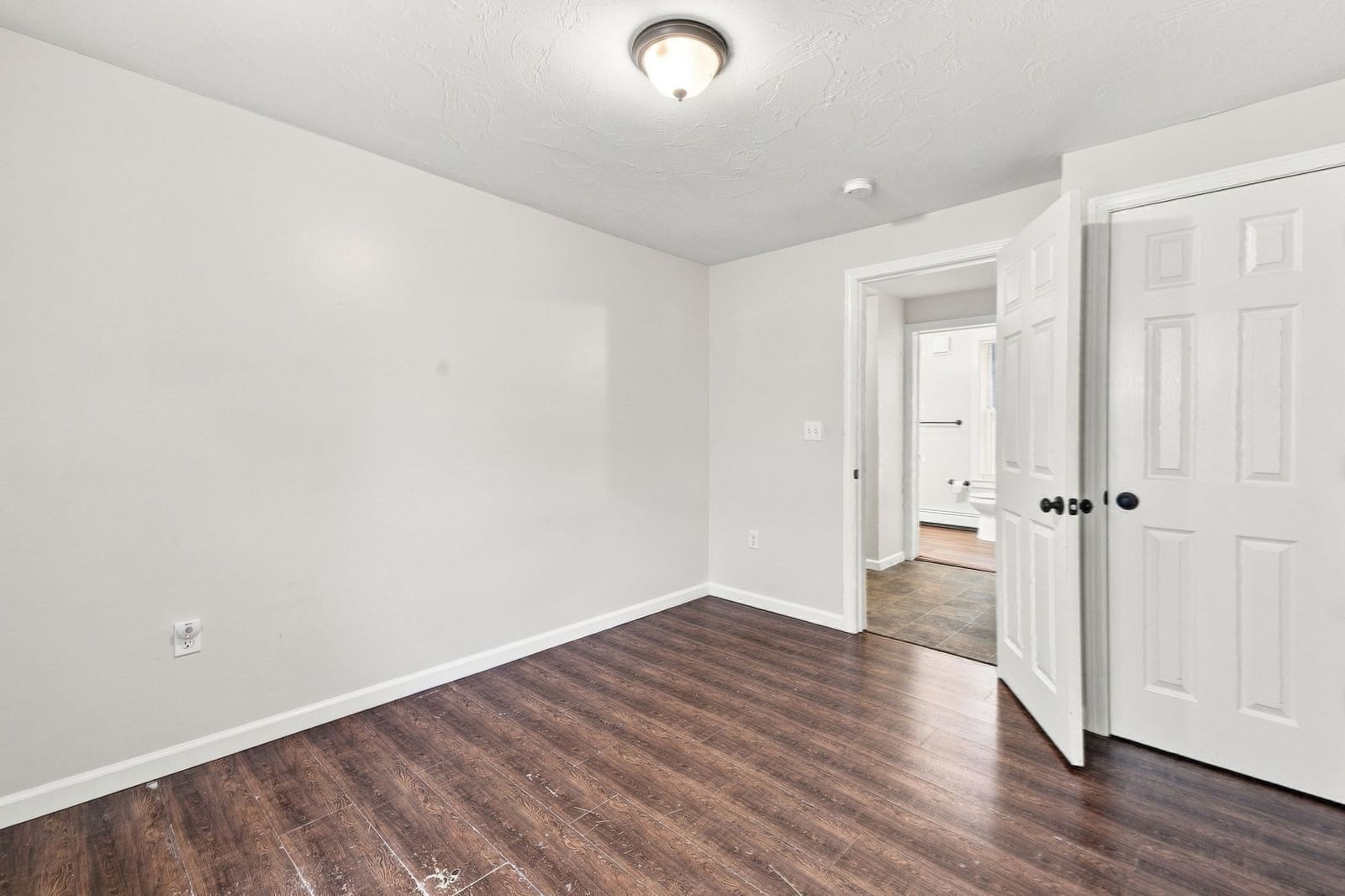 27 Regan St Gardner — Photo 17 of 41