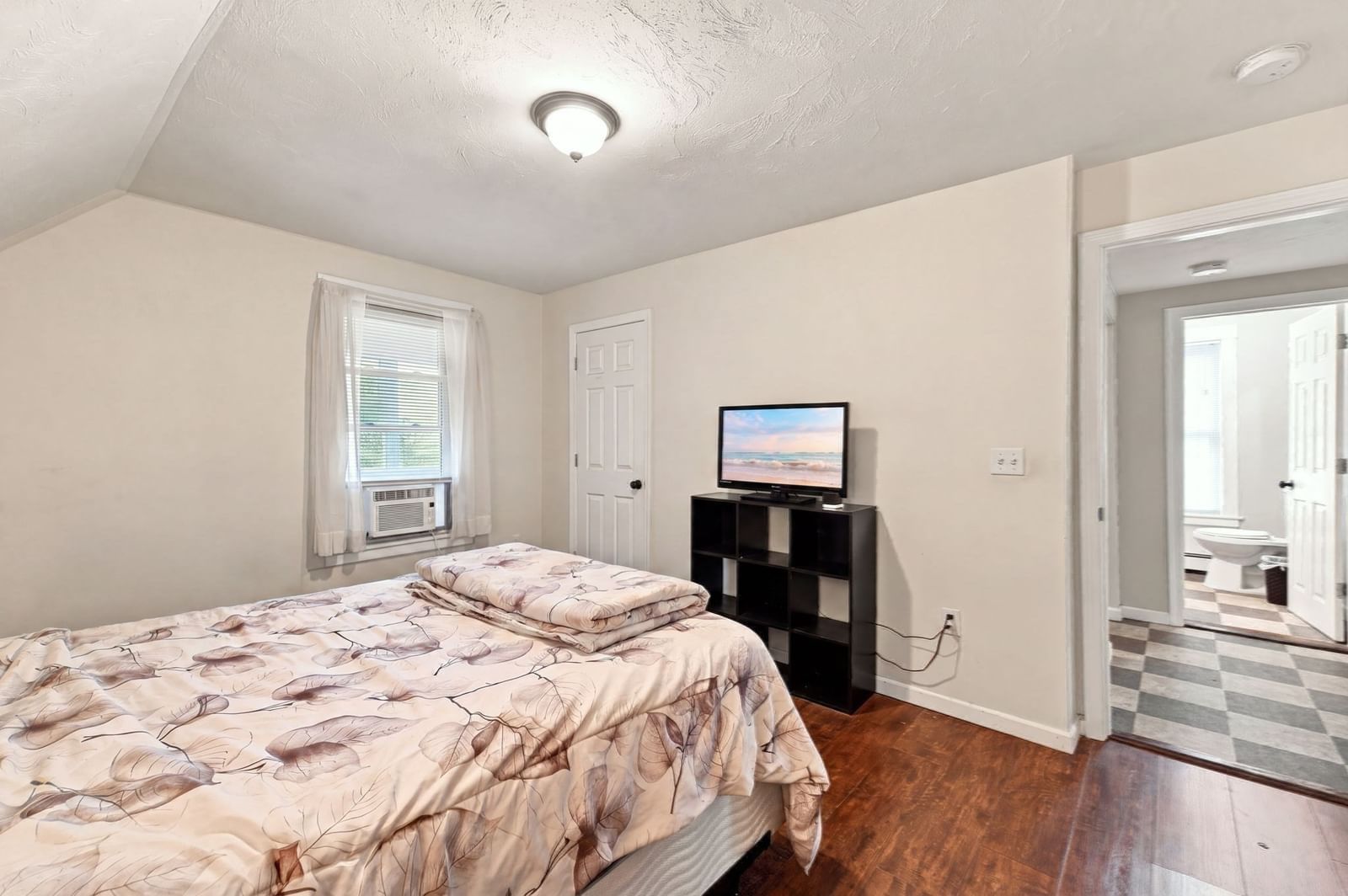 27 Regan St Gardner — Photo 30 of 41
