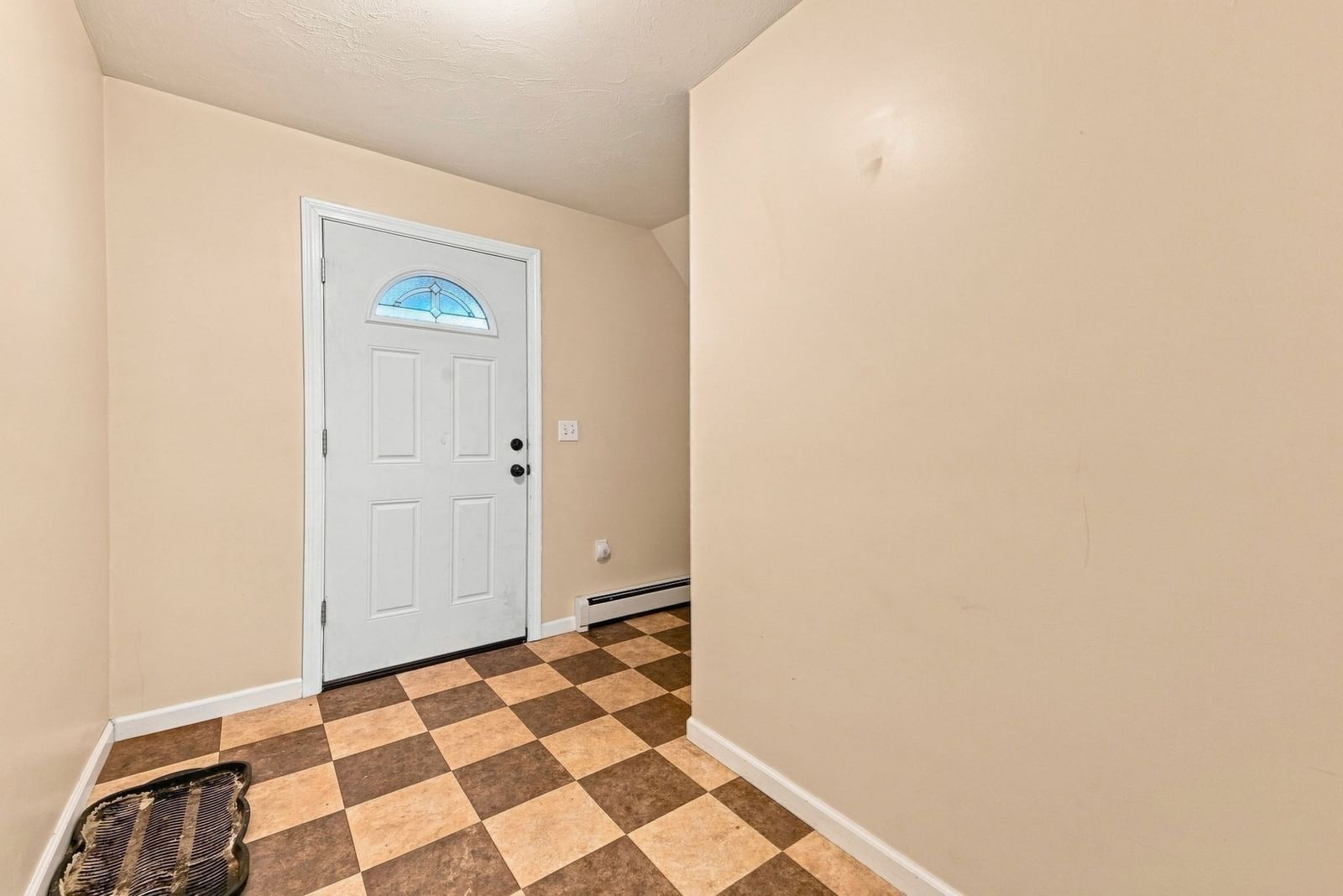 27 Regan St Gardner — Photo 33 of 41