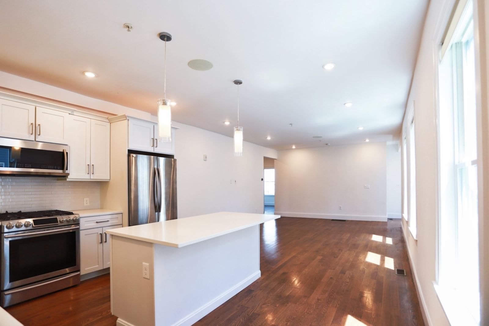 76 Flint St #1 Somerville — Photo 4 of 28