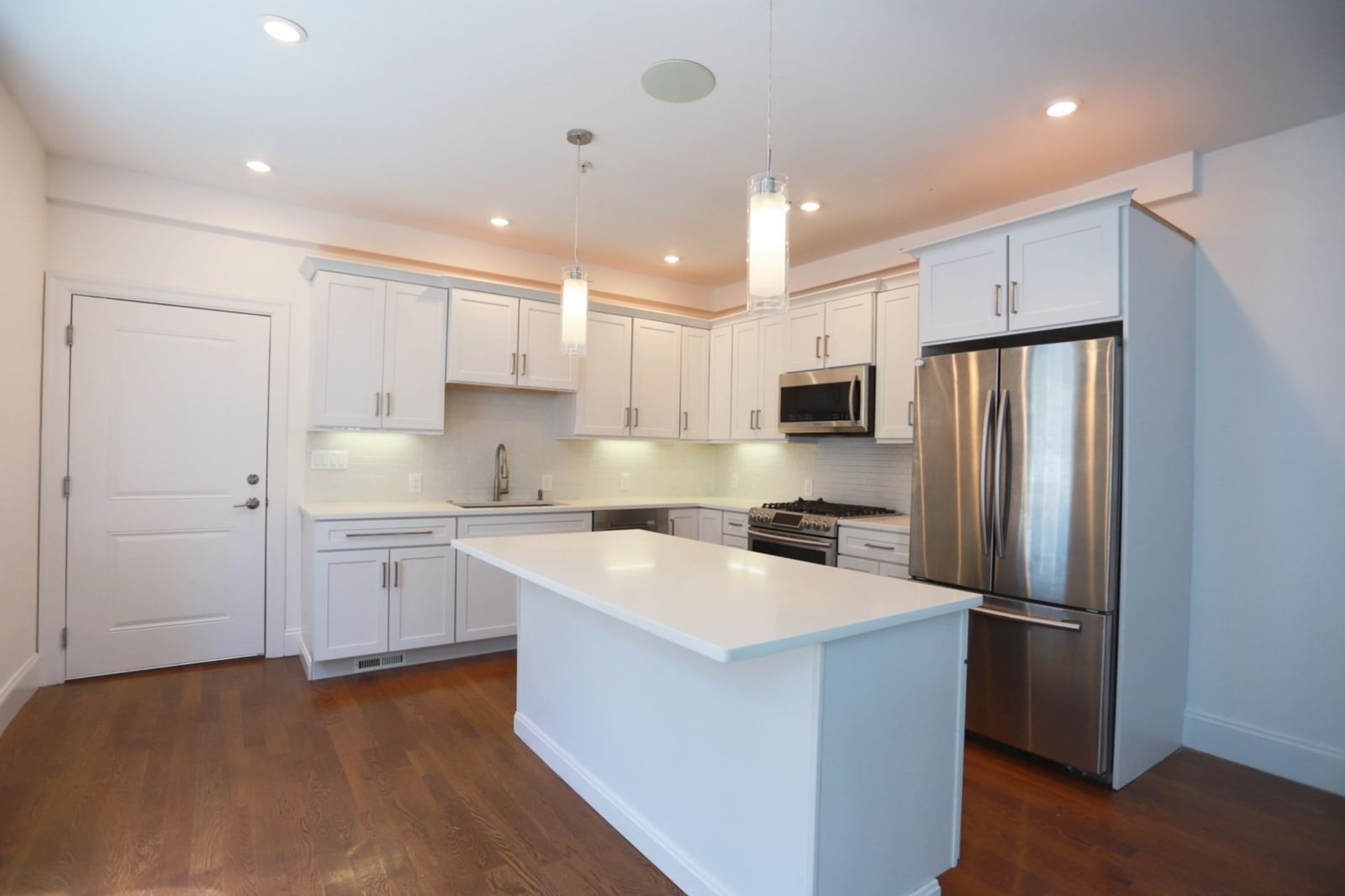76 Flint St #1 Somerville — Photo 7 of 28