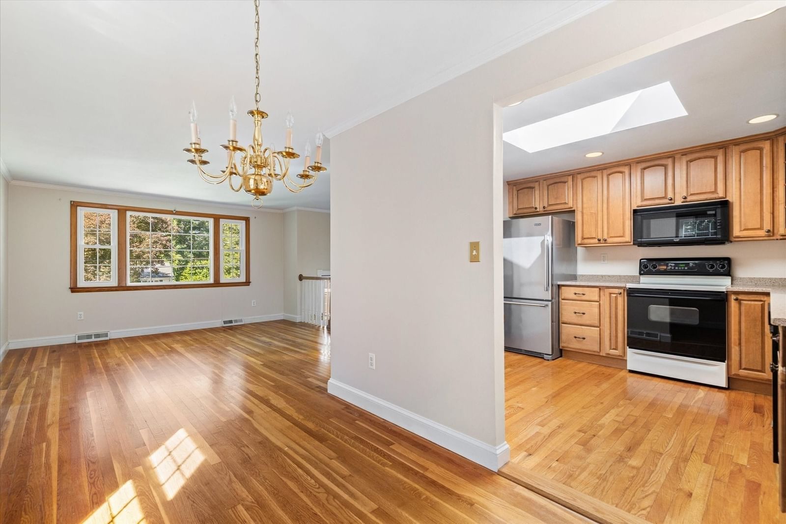 93 Jerrold St Holliston — Photo 7 of 31