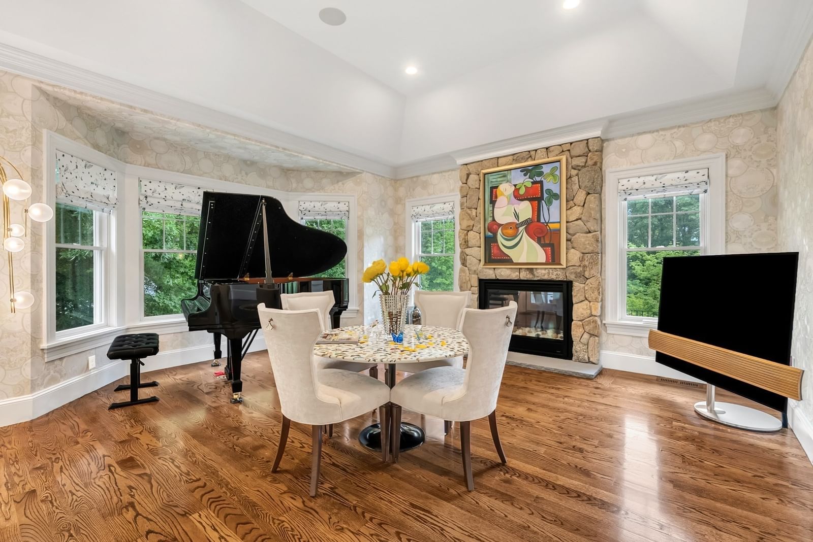 25 Holly Cir Weston — Photo 14 of 33
