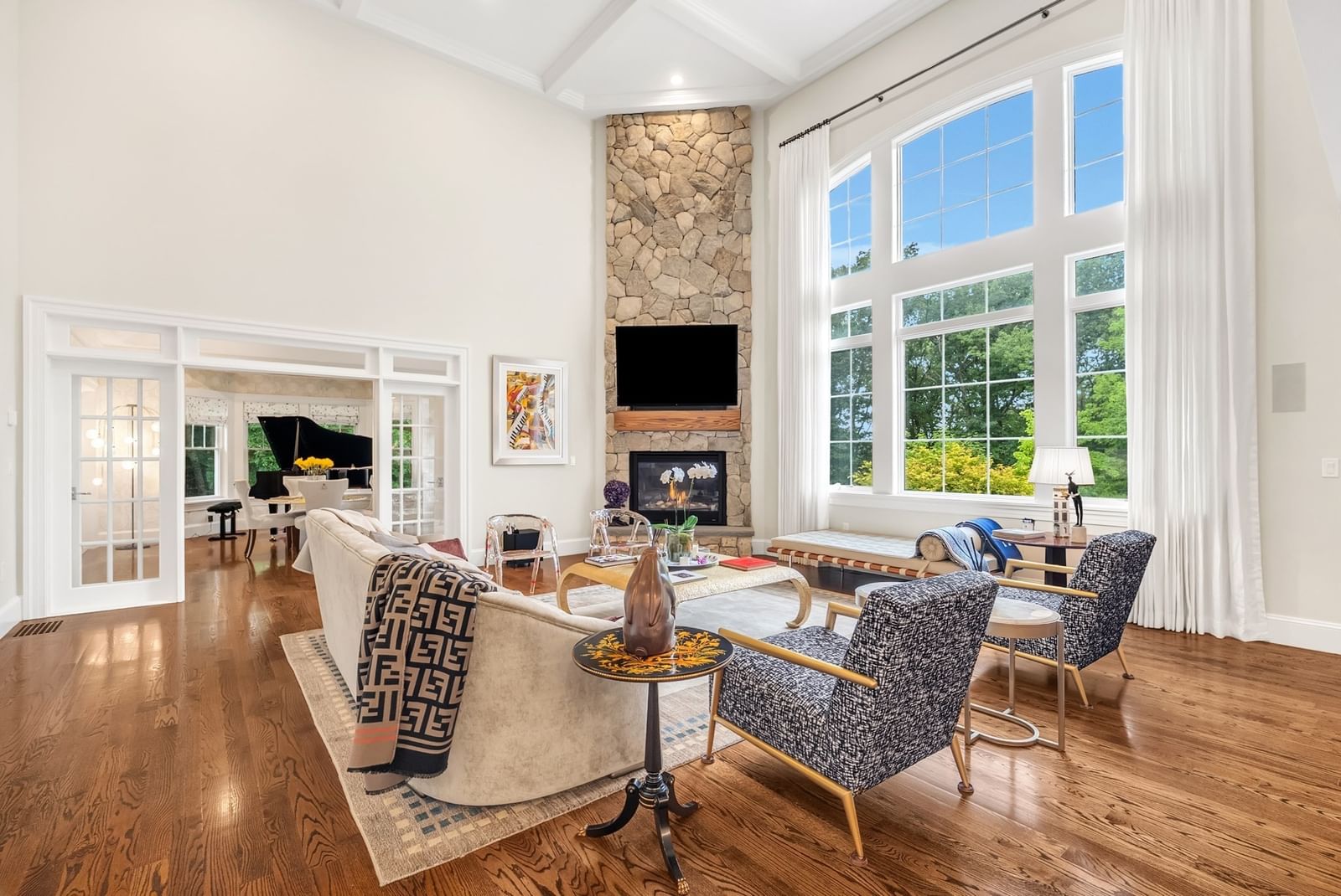 25 Holly Cir Weston — Photo 6 of 33