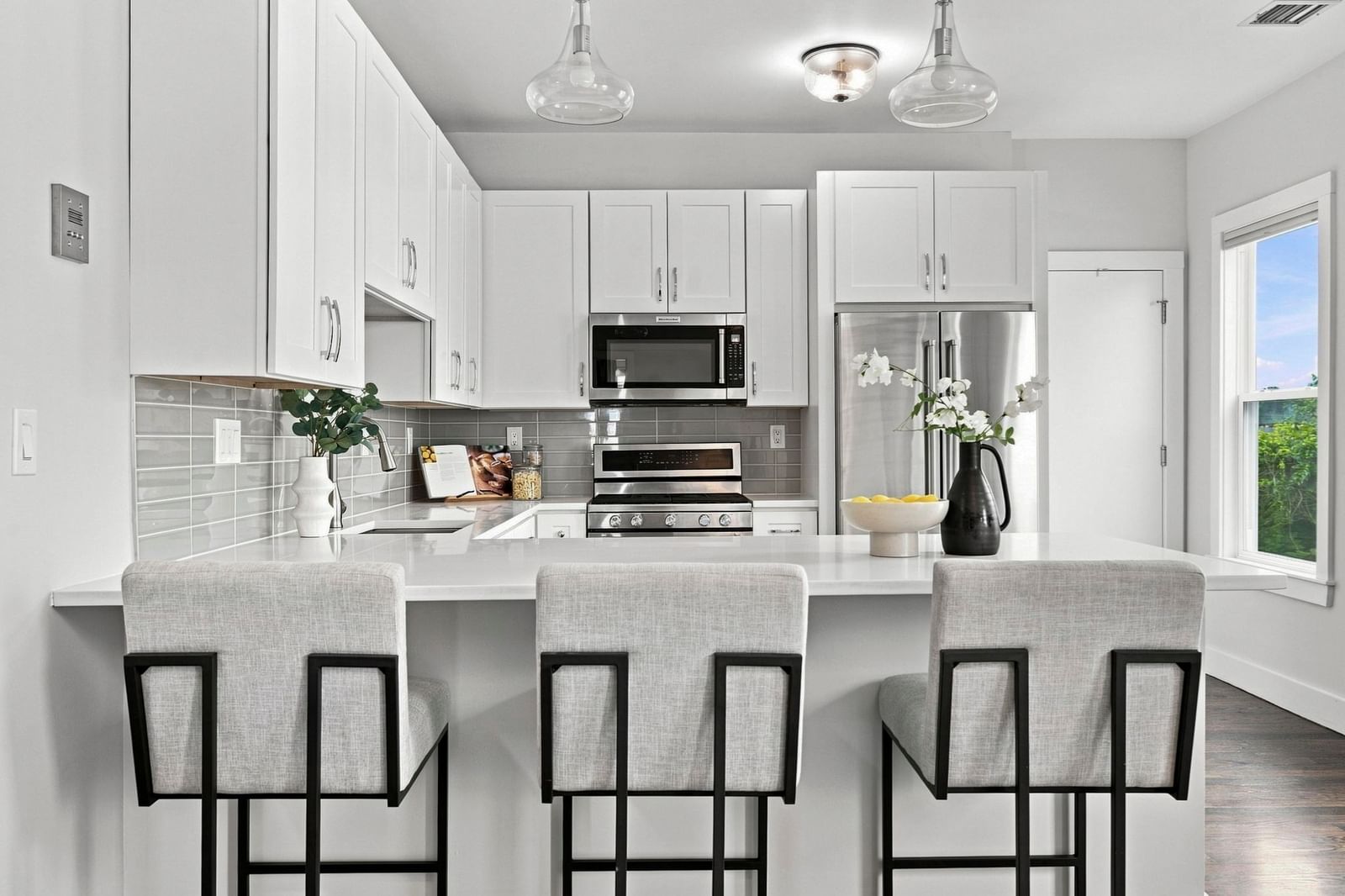 9 Upham Ave #2 Boston — Photo 2 of 23