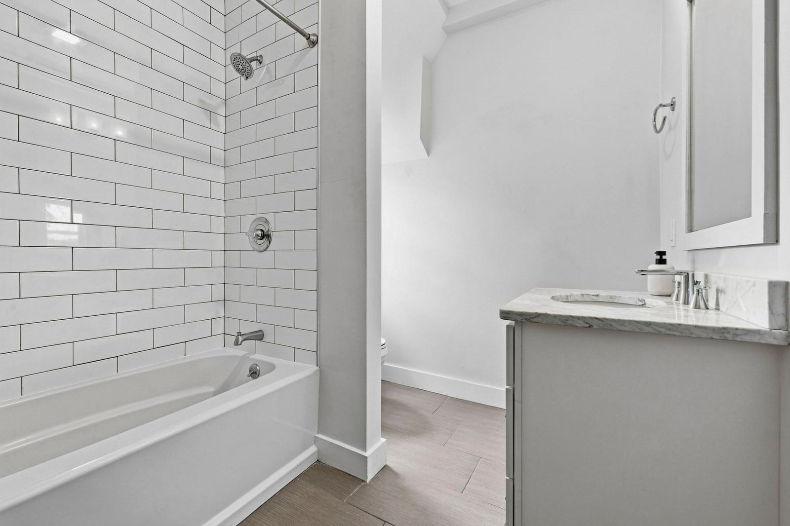 9 Upham Ave #2 Boston — Photo 20 of 23