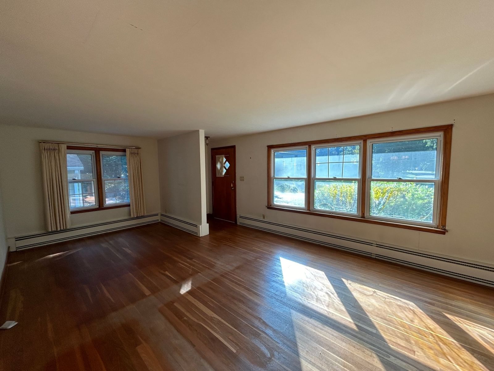 4 Eagle Ln Paxton — Photo 3 of 16
