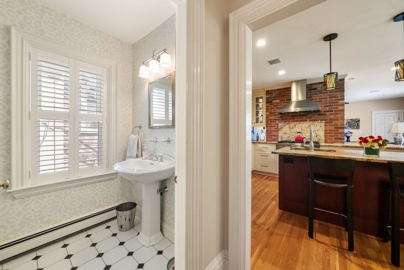 51 Chestnut Street Boston — Photo 13 of 40