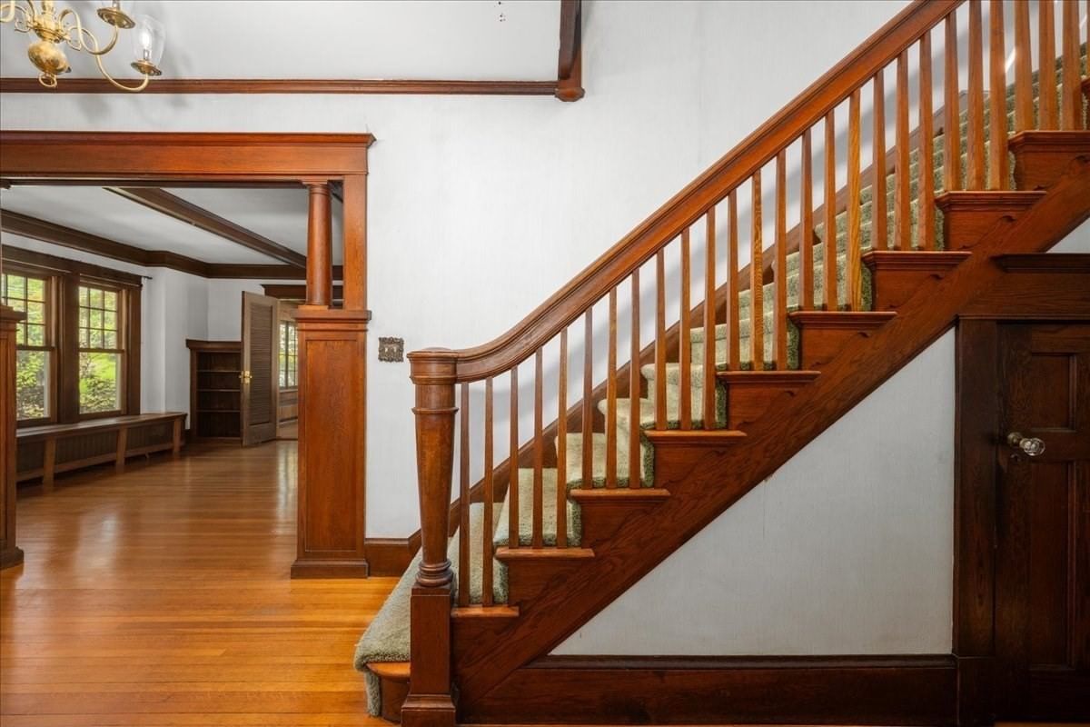 1140 Northampton St Holyoke — Photo 8 of 39