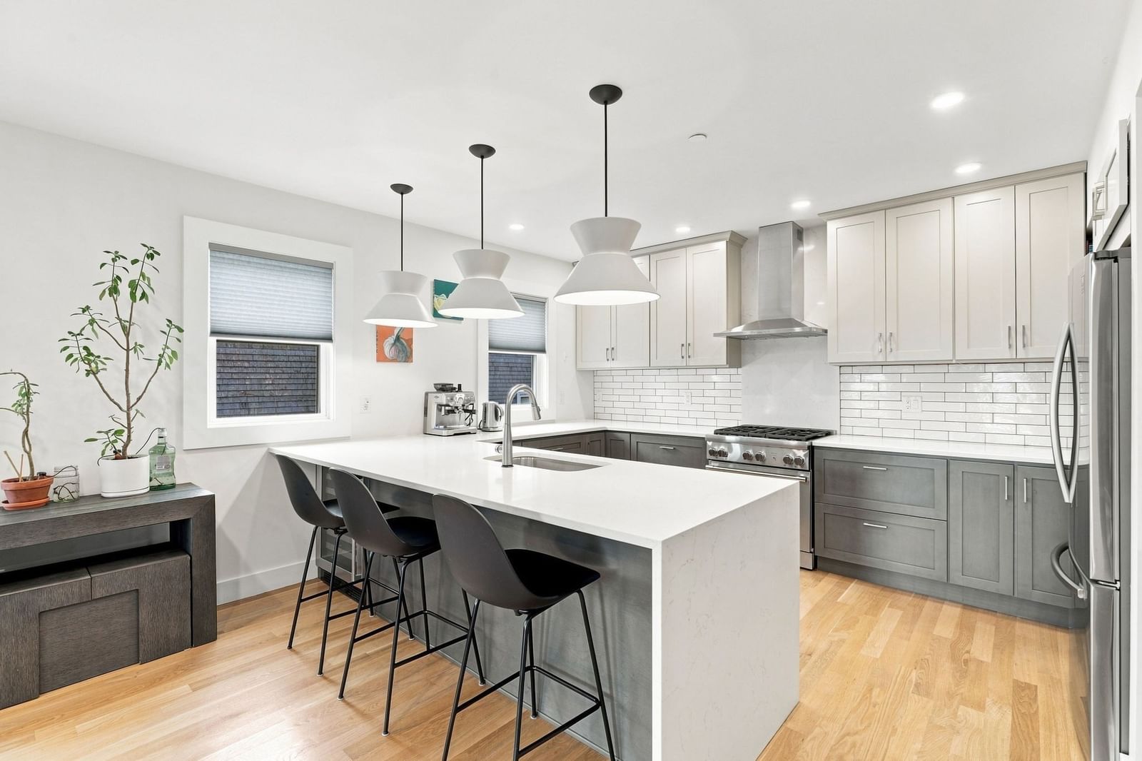 34 Heath St #3 Somerville — Photo 4 of 28