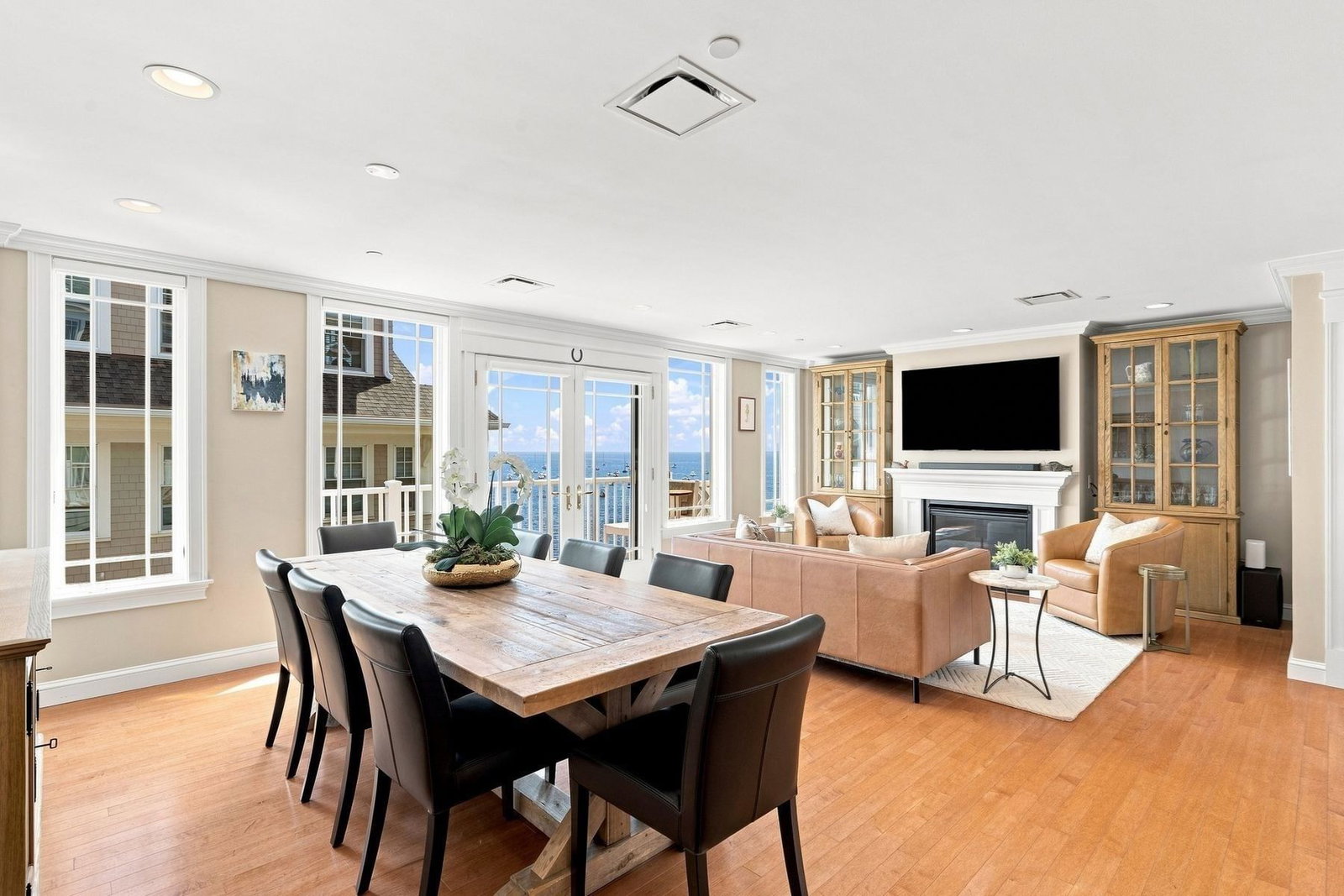 225 Humphrey Street #6 Swampscott — Photo 7 of 42
