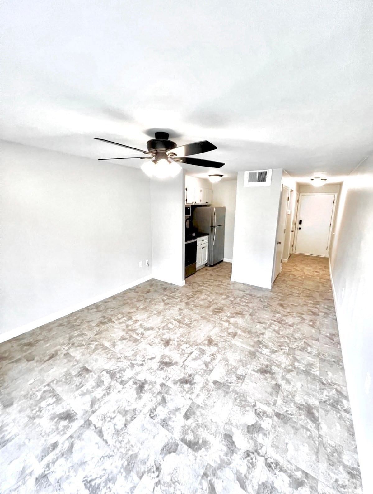 176 Maple Ave #2-4 Rutland — Photo 2 of 9