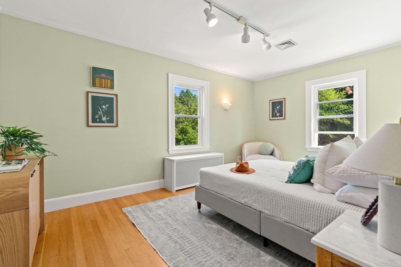 26 Prentiss Lane Belmont — Photo 37 of 38