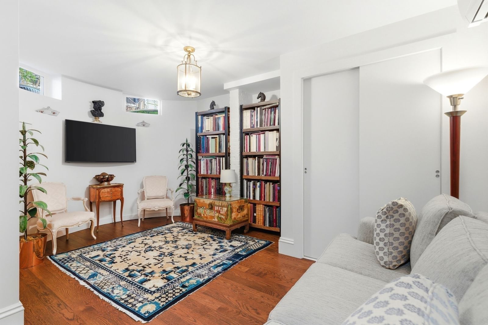 2 Pelham Ter Boston — Photo 11 of 33