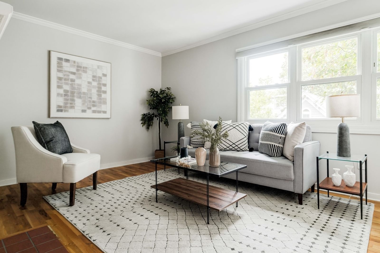 192 Chestnut Avenue #D Boston — Photo 2 of 34