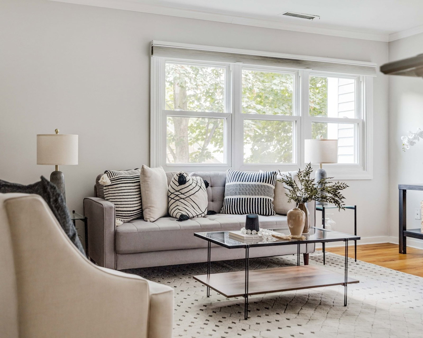 192 Chestnut Avenue #D Boston — Photo 8 of 34