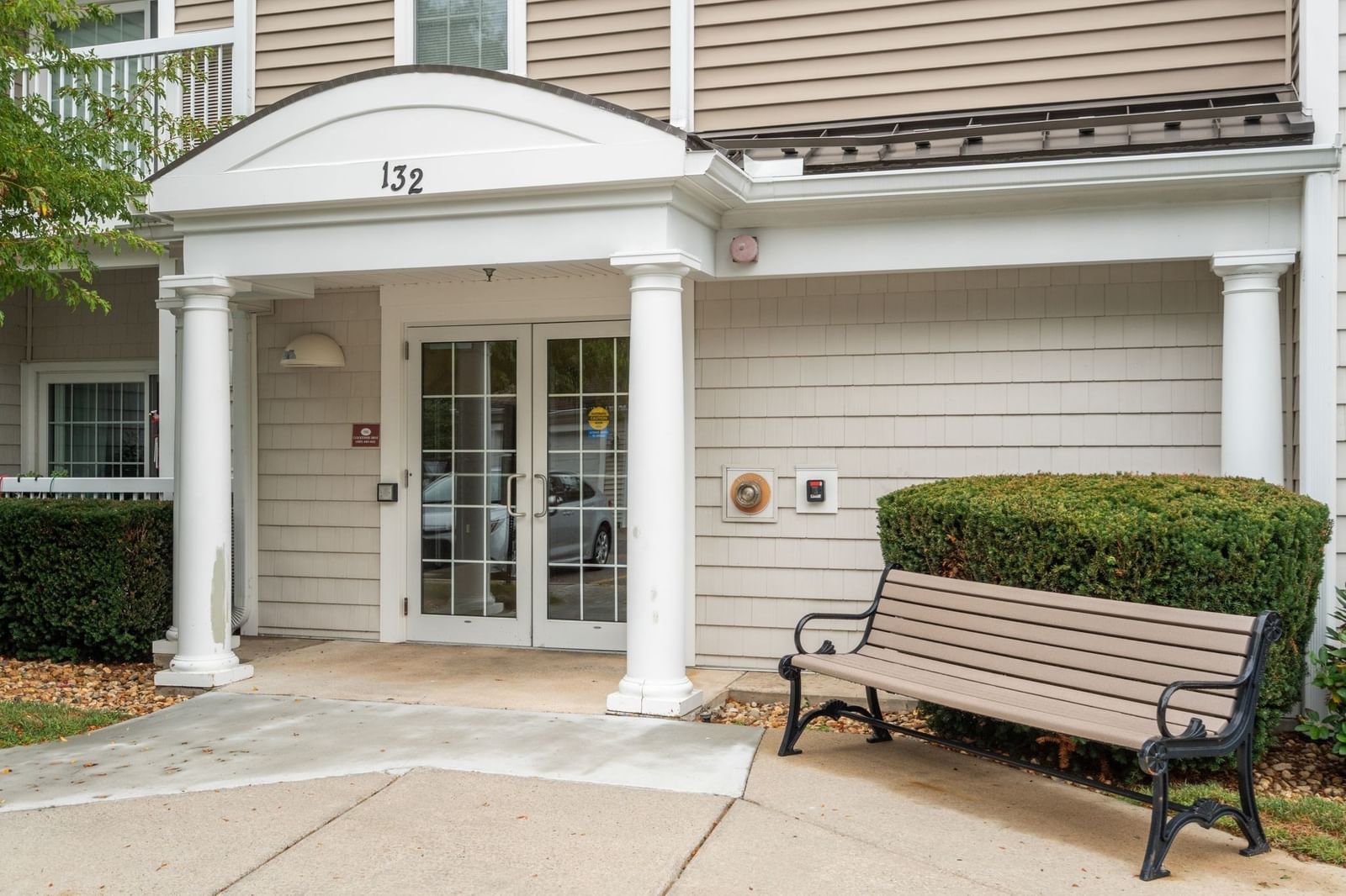 132 Clocktower Drive #113 Waltham — Photo 2 of 27
