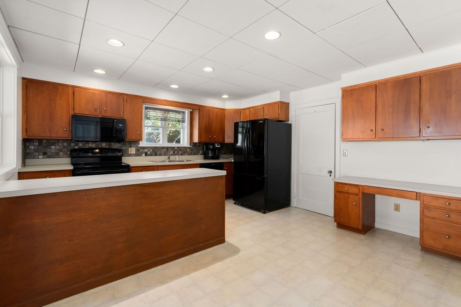 43 Laconia Rd Worcester — Photo 10 of 37