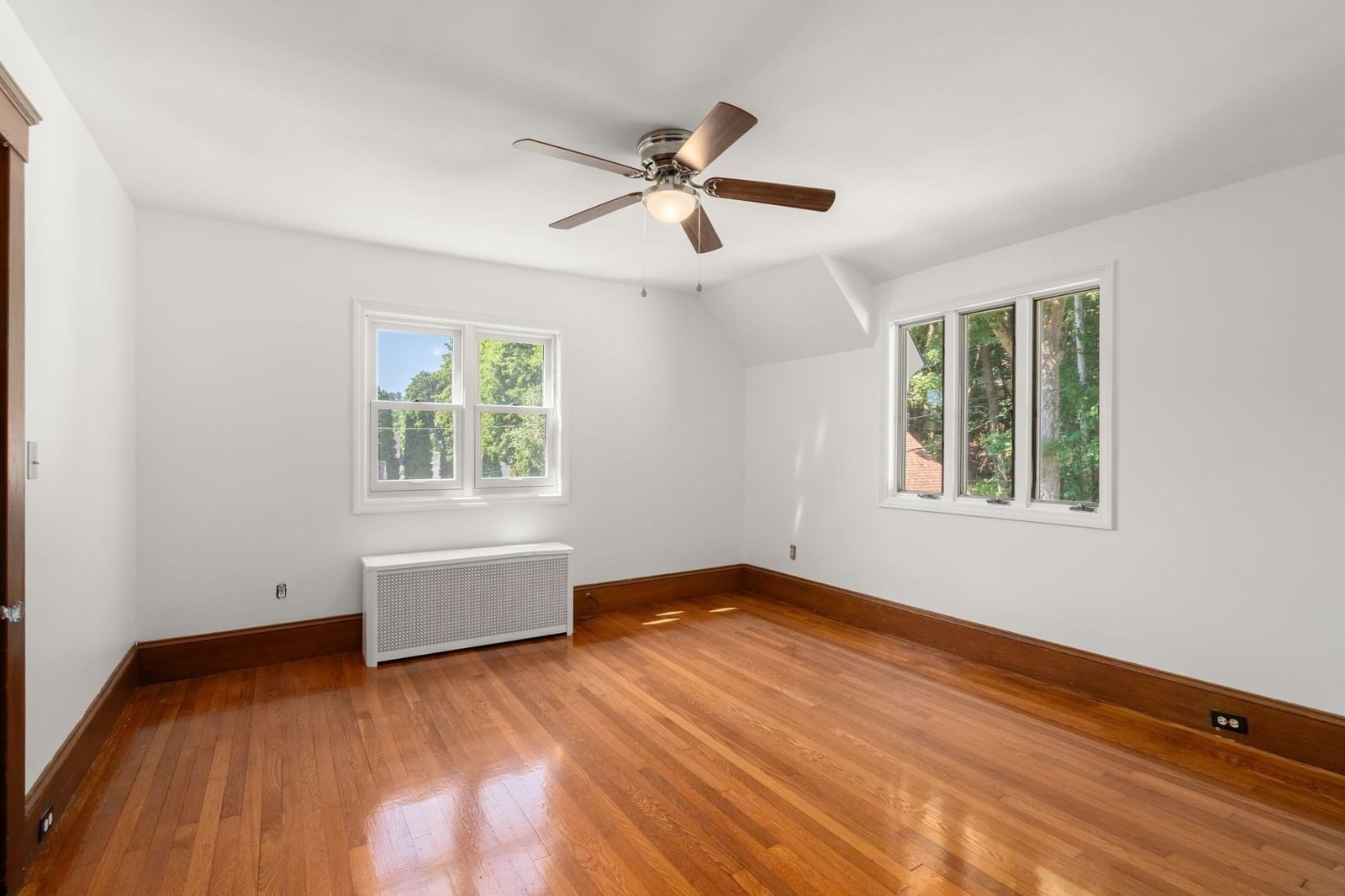43 Laconia Rd Worcester — Photo 16 of 37