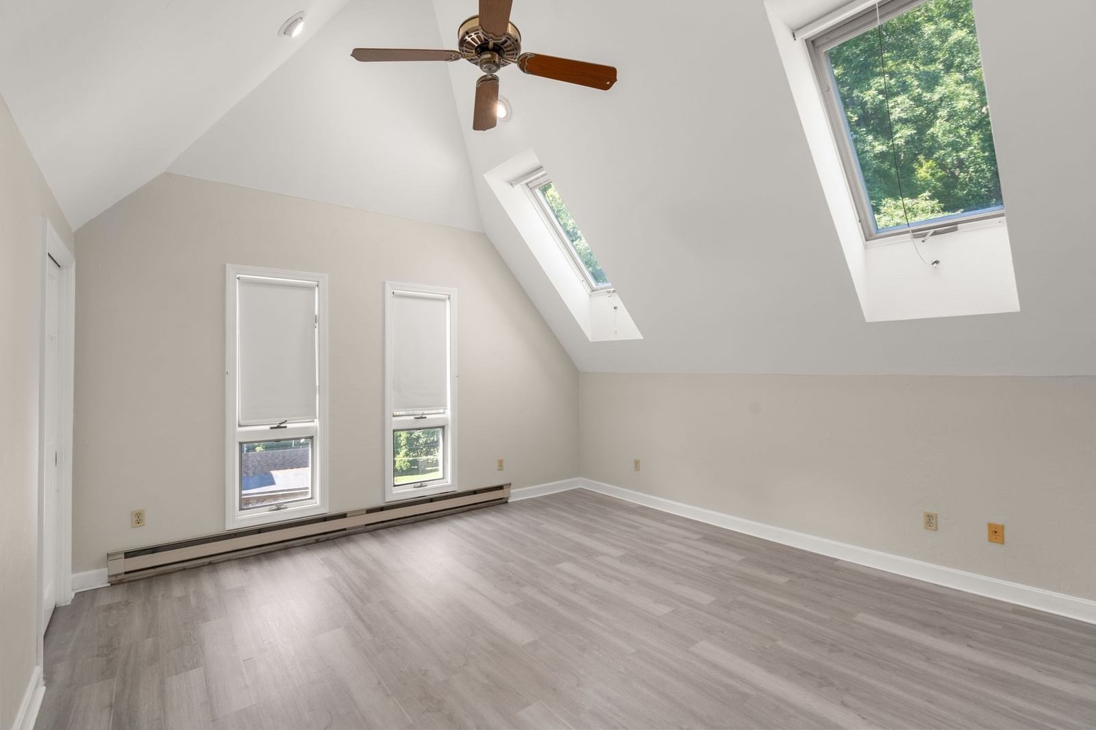 43 Laconia Rd Worcester — Photo 19 of 37
