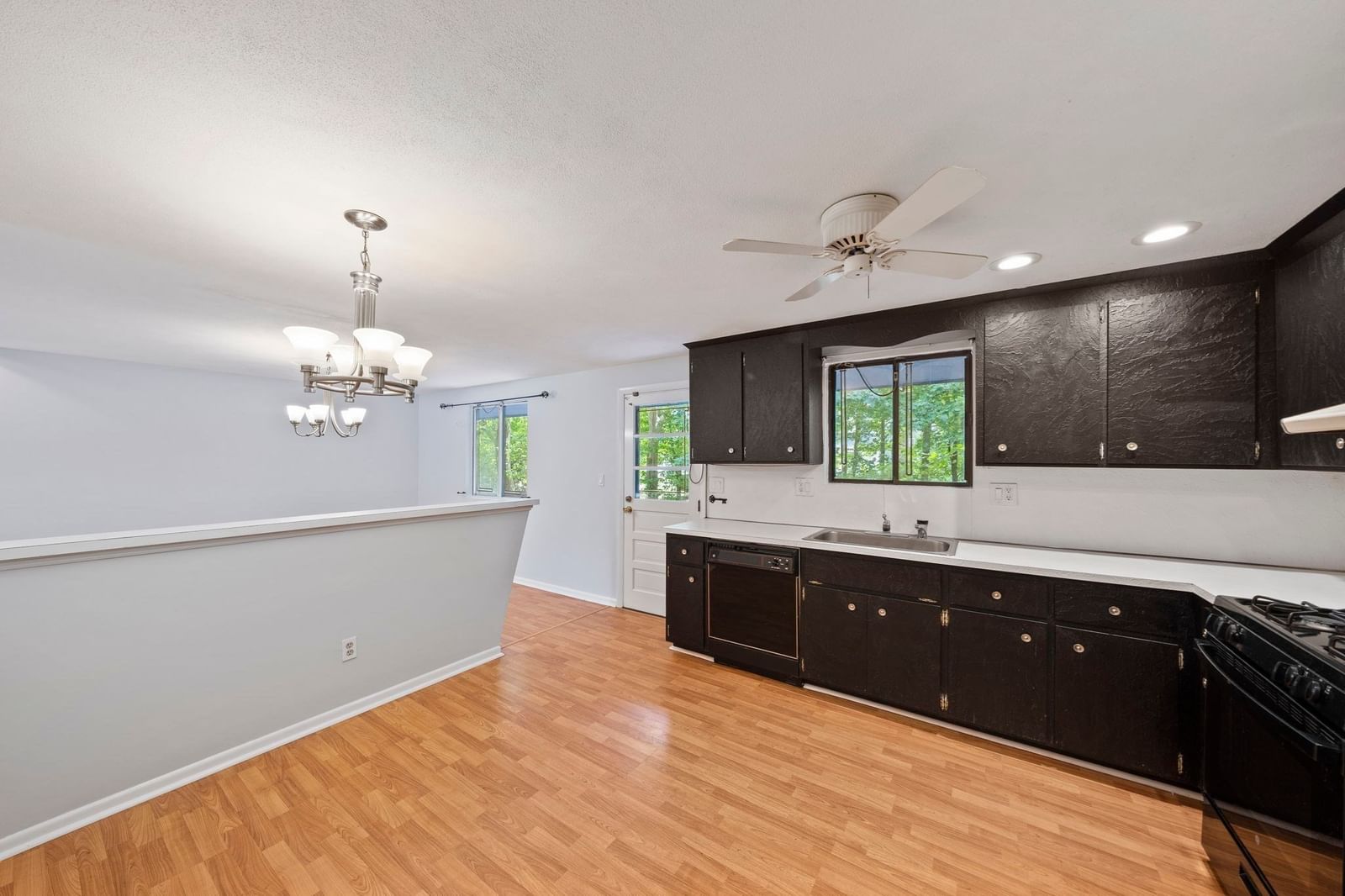 26 Cedarcrest Rd Canton — Photo 7 of 42