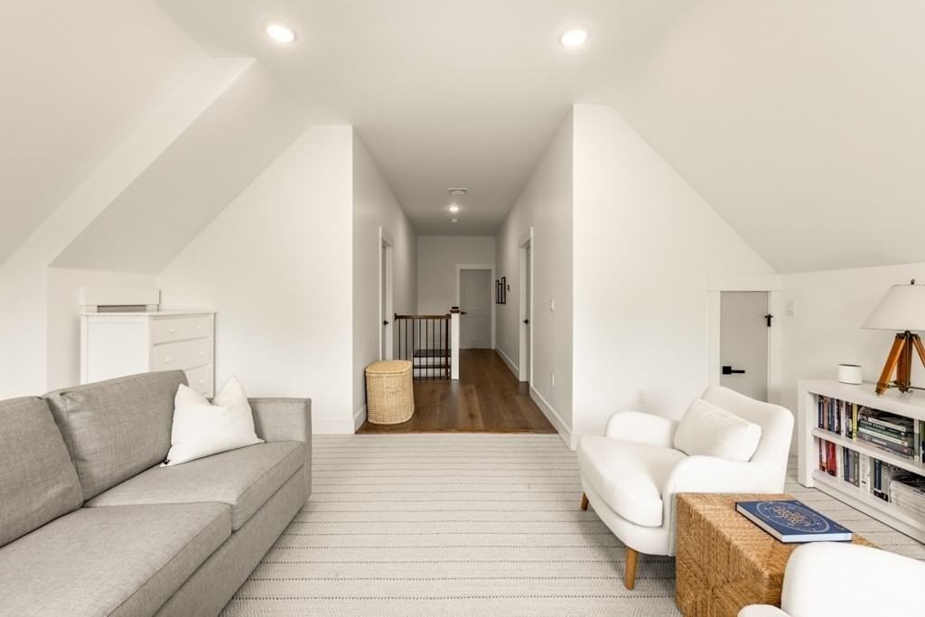 13 Grand View Avenue #2 Somerville — Photo 14 of 26