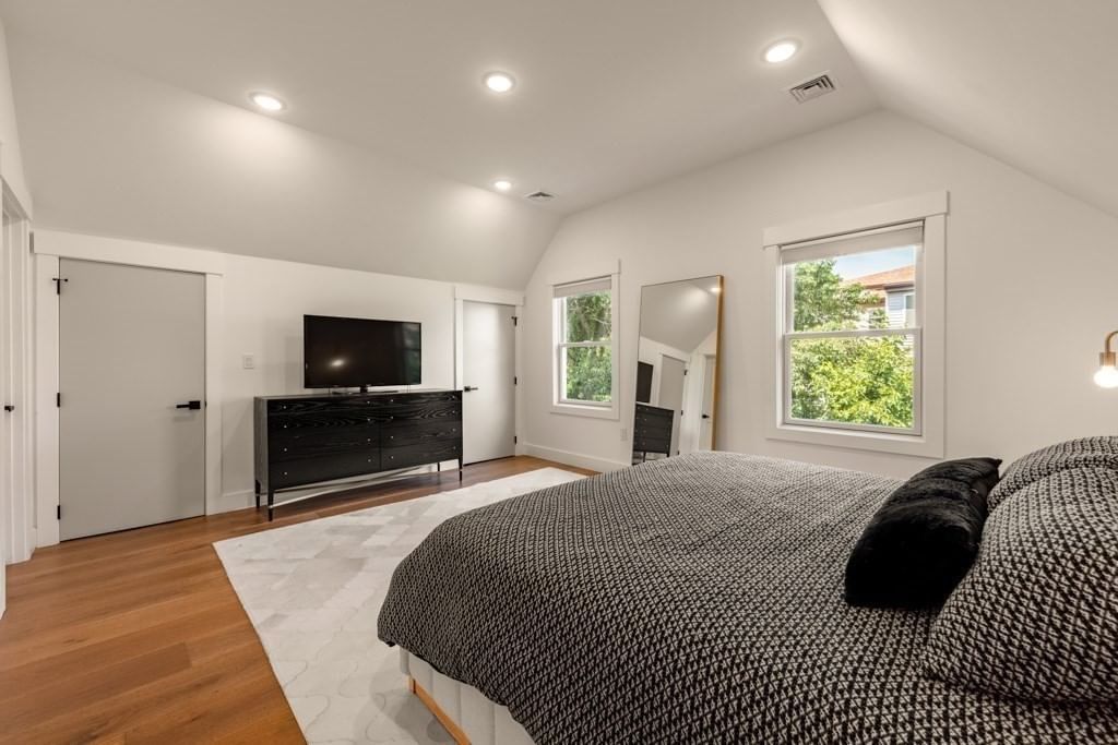 13 Grand View Avenue #2 Somerville — Photo 17 of 26