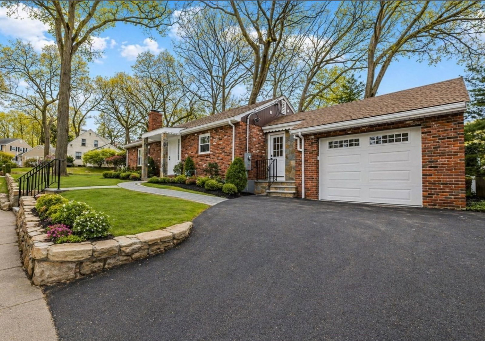 78 Windemere Cir Braintree — Photo 1 of 31
