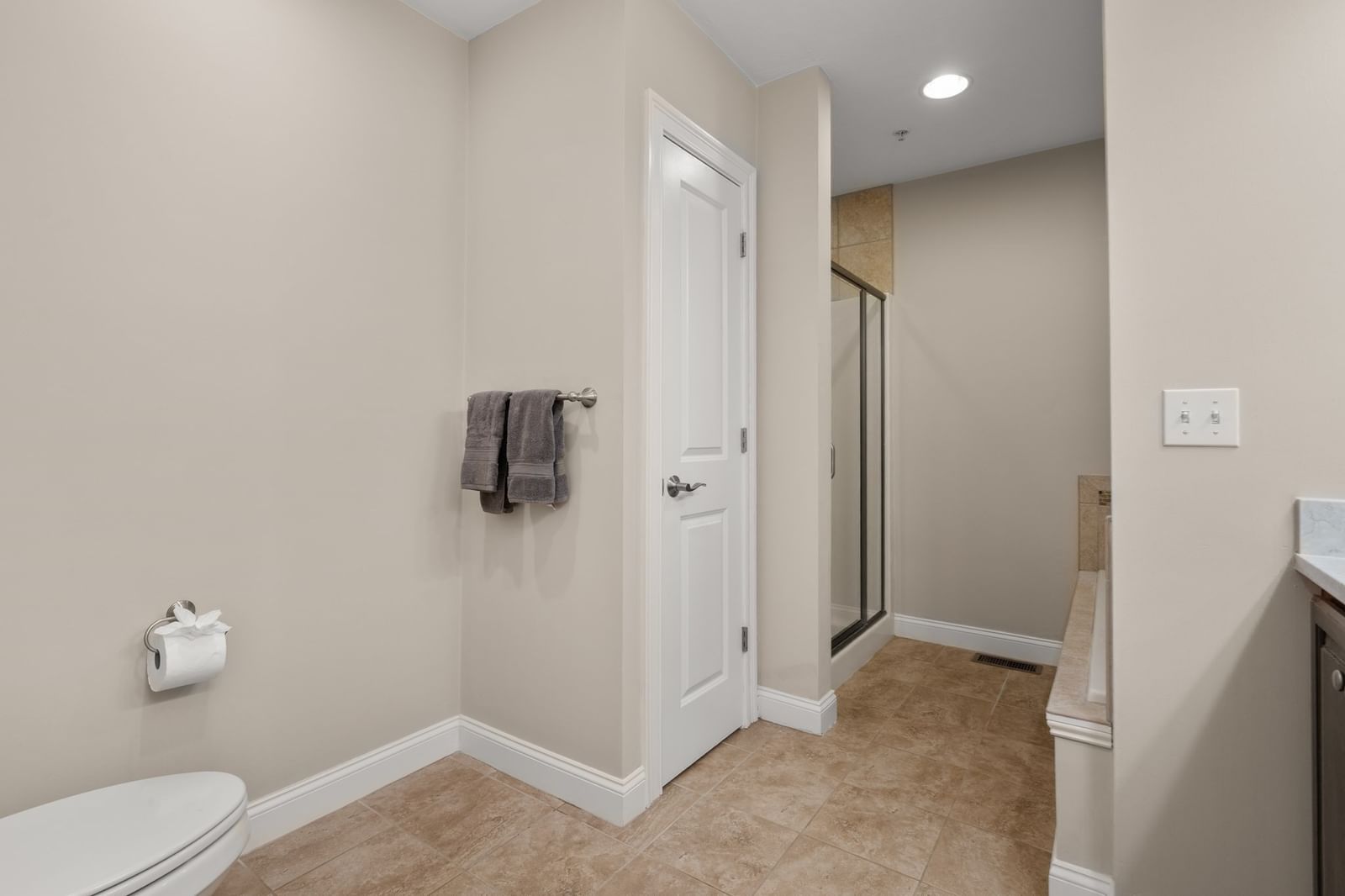 32 Old Framingham Rd #8 Sudbury — Photo 23 of 42