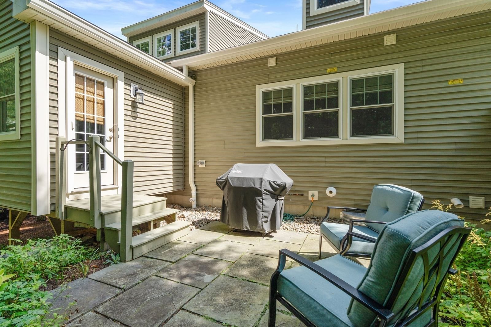 32 Old Framingham Rd #8 Sudbury — Photo 33 of 42