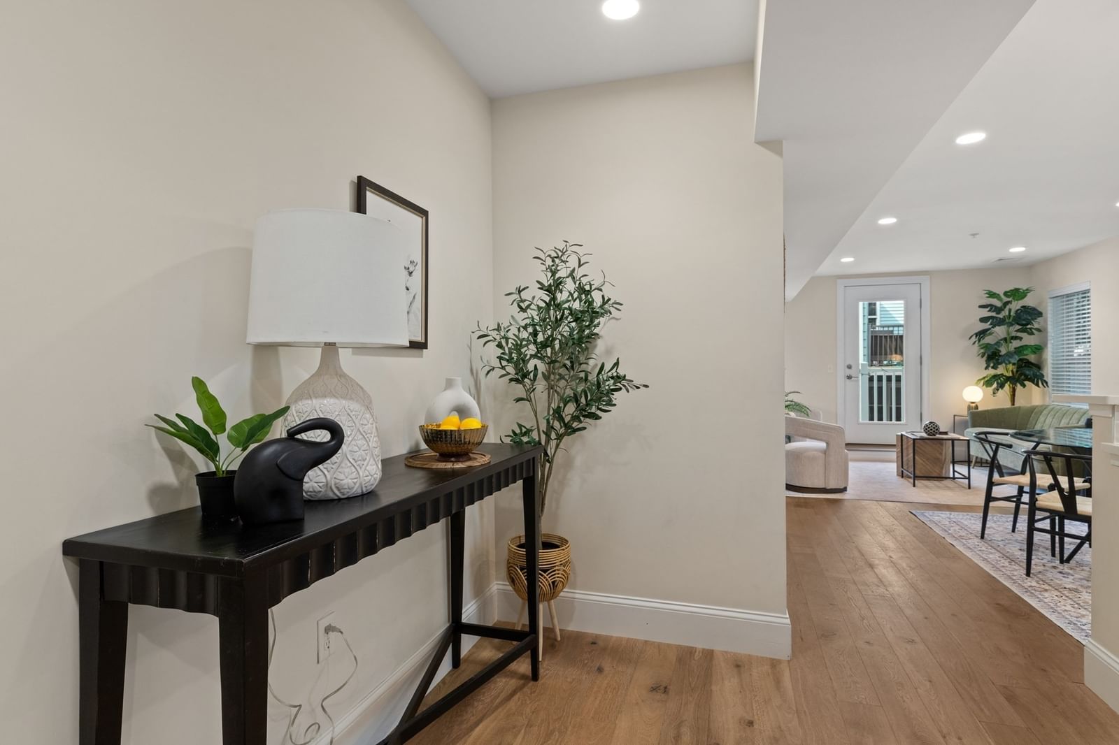 29 Ward St #103 Boston — Photo 2 of 25