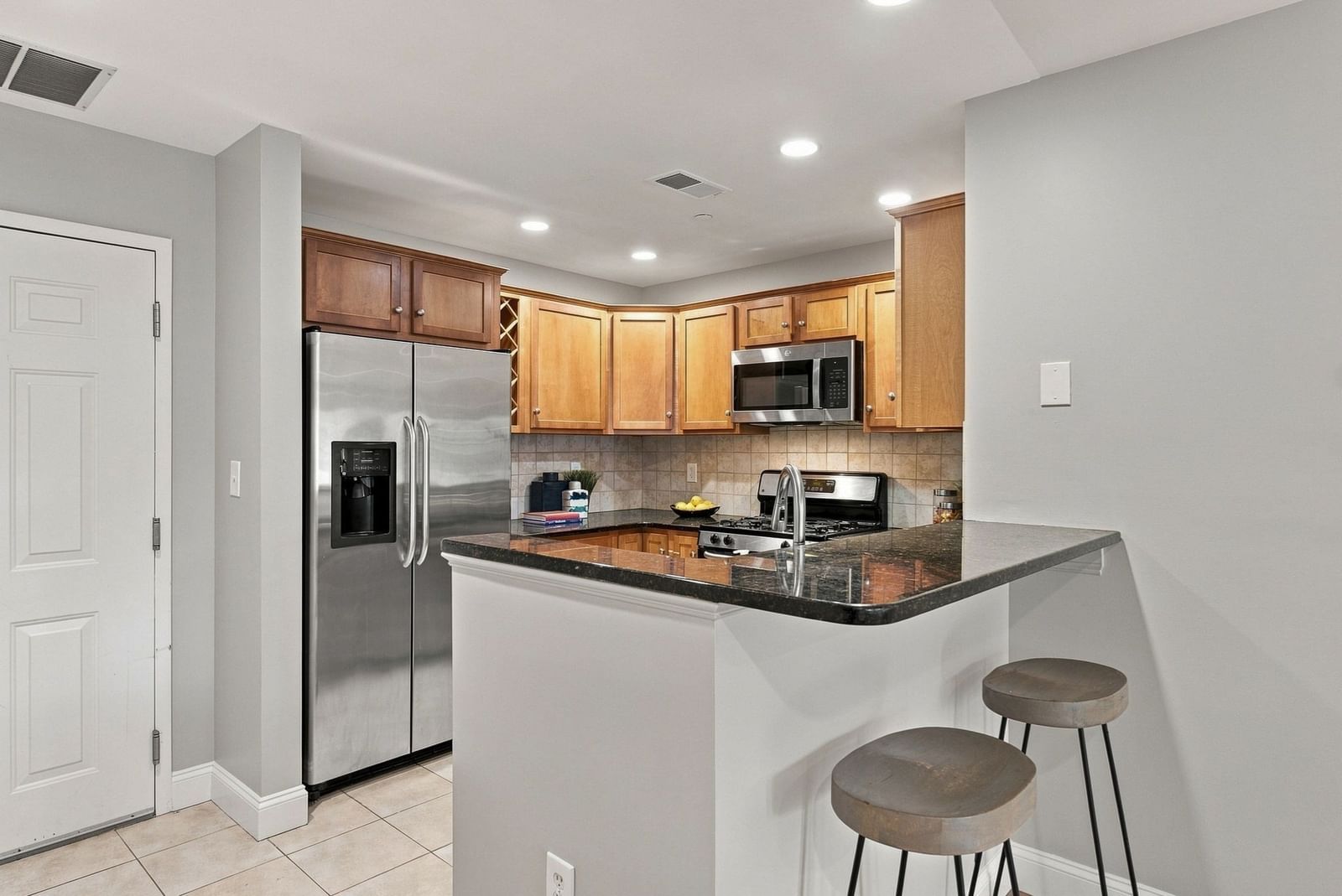 120 Wyllis Avenue #104 Everett — Photo 11 of 35