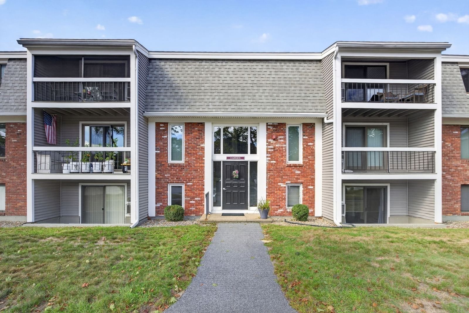 15 Foundry St #C4 Easton — Photo 2 of 31