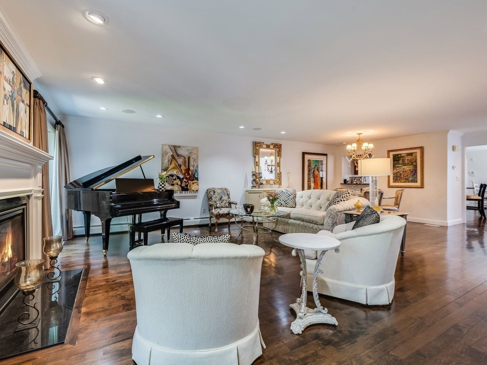 439C Dedham Street #C Newton — Photo 4 of 27