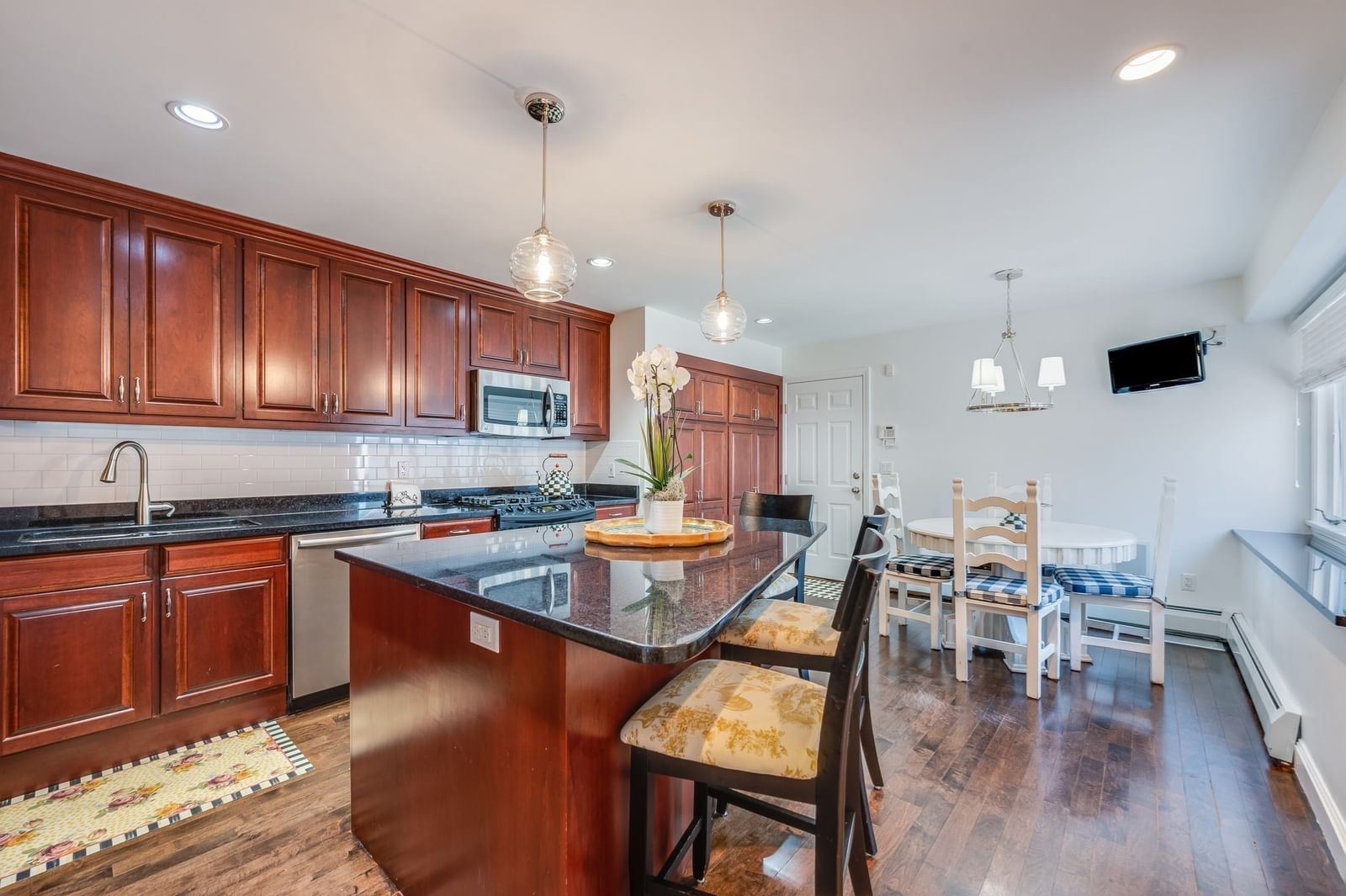 439C Dedham Street #C Newton — Photo 7 of 27