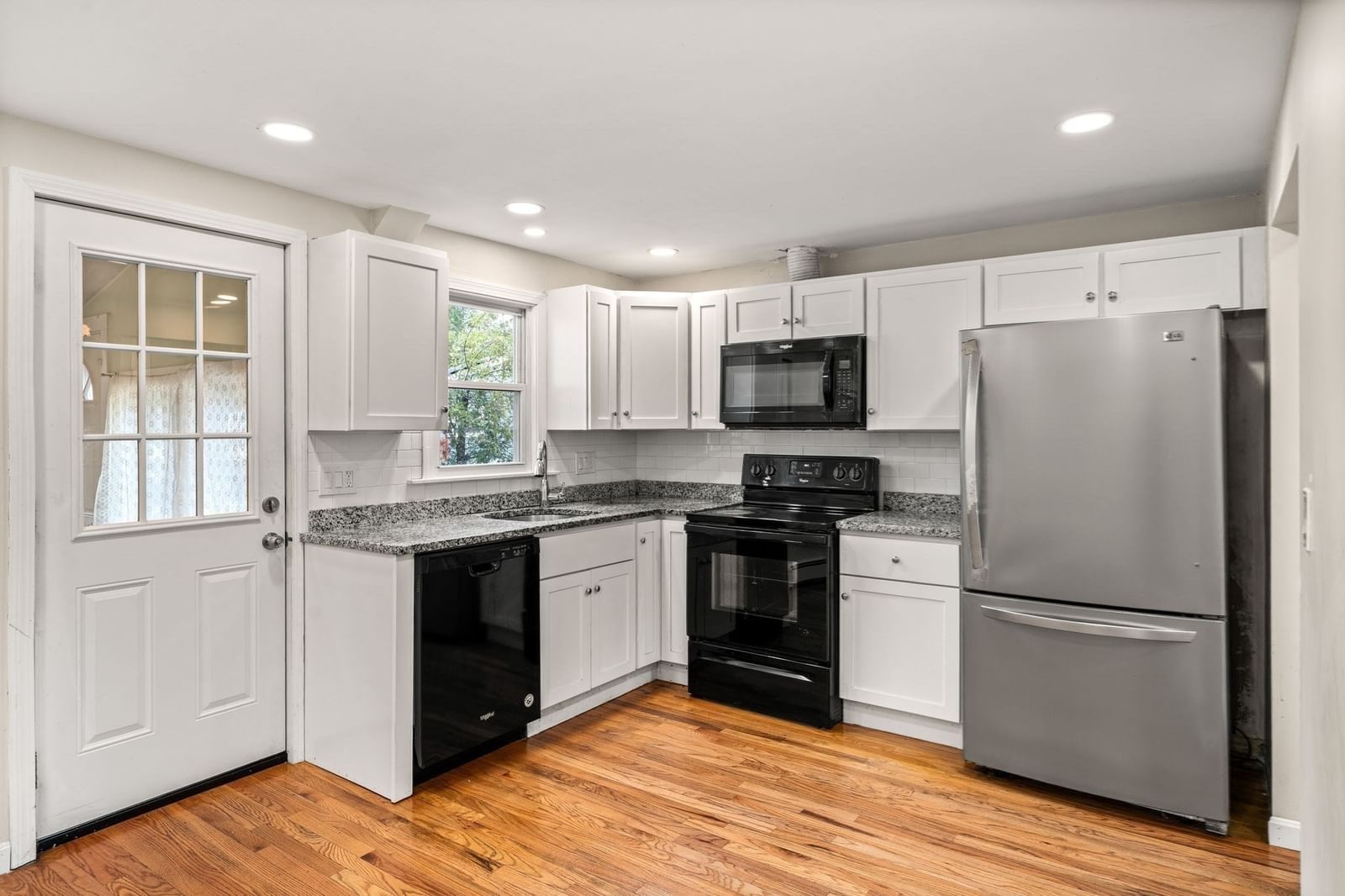 4 Niles Rd Randolph — Photo 13 of 41