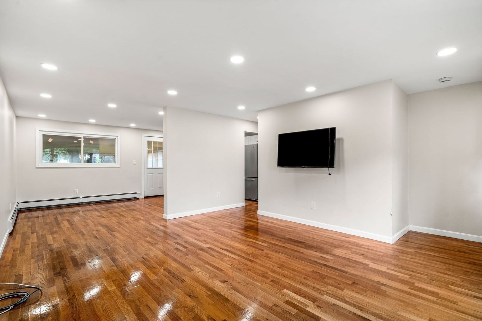 4 Niles Rd Randolph — Photo 6 of 41