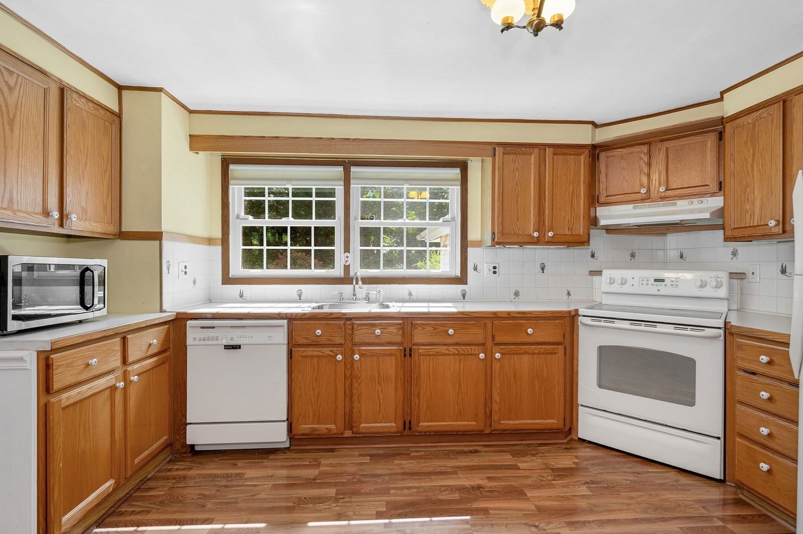 16 Porter Rd Chelmsford — Photo 8 of 35
