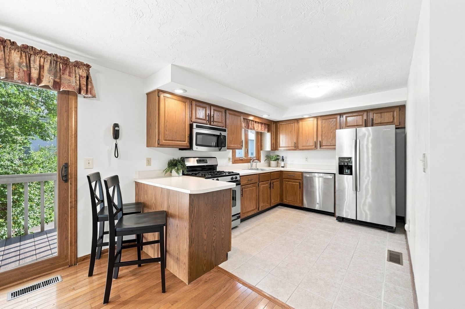 43 Villa Roma Dr #43 Tewksbury — Photo 13 of 42