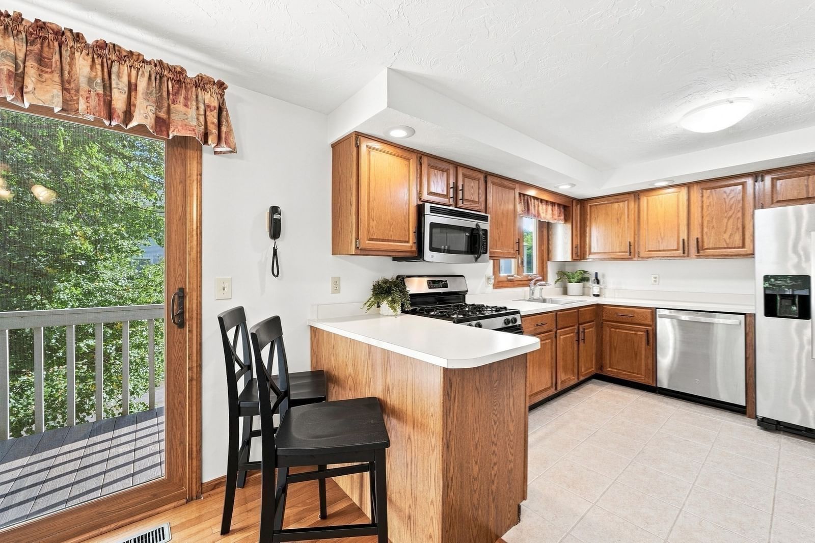 43 Villa Roma Dr #43 Tewksbury — Photo 17 of 42